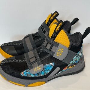 Lebron James Nike Soldier 13 Boys Graffiti Shoes